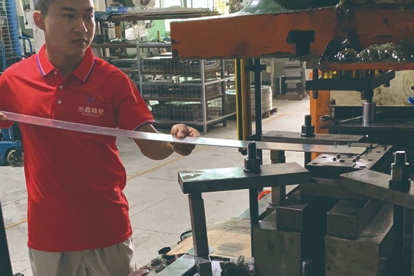 leyu网页登录入口冲压五金加工